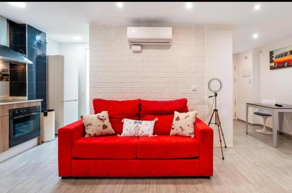 Vialia Apartamentos Suites Málaga Buitenkant foto