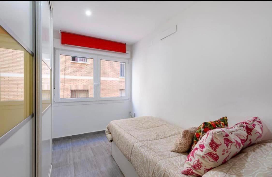 Vialia Apartamentos Suites Málaga Buitenkant foto
